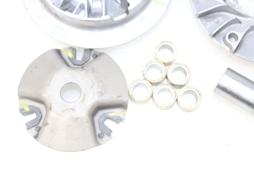 photo de VARIOMETER YAMAHA N-MAX NMAX 125 (2017 - 2020) - Details der Befestigungspunkte