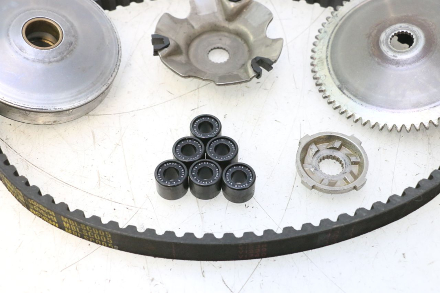 photo de VARIOMETER PIAGGIO NEW TYPHOON 50 (2018 - 2021) - Details der Befestigungspunkte