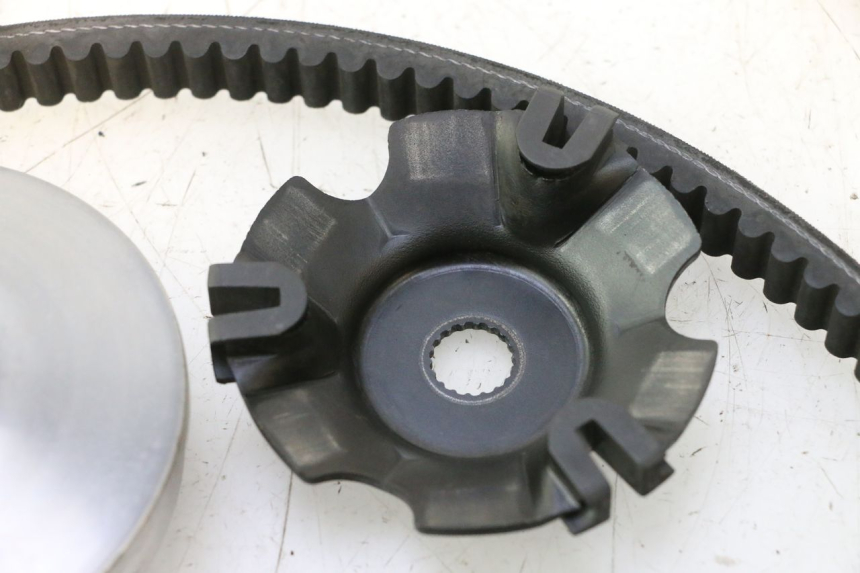 photo de VARIOMETER PIAGGIO NEW TYPHOON 50 (2018 - 2021) - Details der Befestigungspunkte