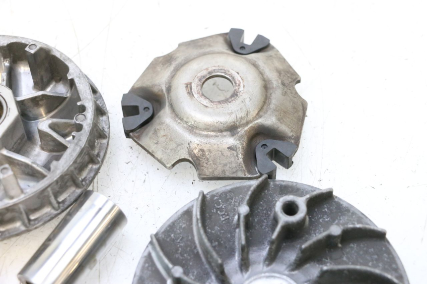 photo de VARIOMATIK HONDA PCX (JF57/JF64) 125 (2014 - 2018) - Oberflächenzustand und Material
