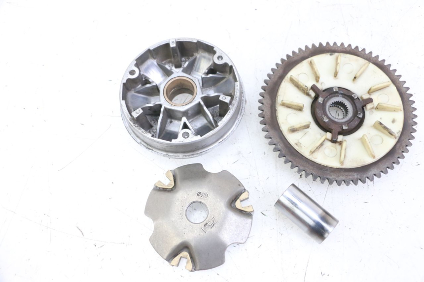 photo de VARIOMETER PEUGEOT KISBEE 4T 50 (2010 - 2017) - Details der Befestigungspunkte