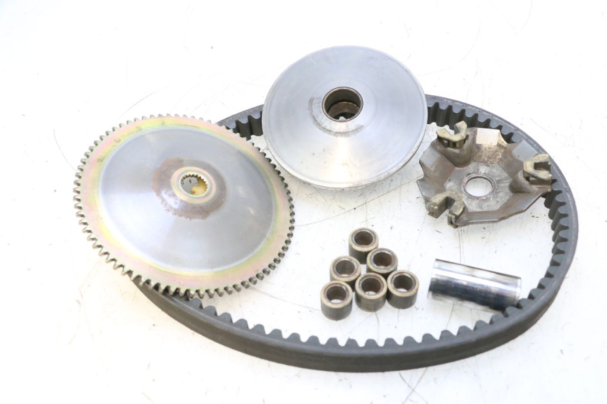 photo de VARIOMATIK PEUGEOT SATELIS COMPRESSOR K15 125 (2006 - 2009) - Details der Befestigungspunkte