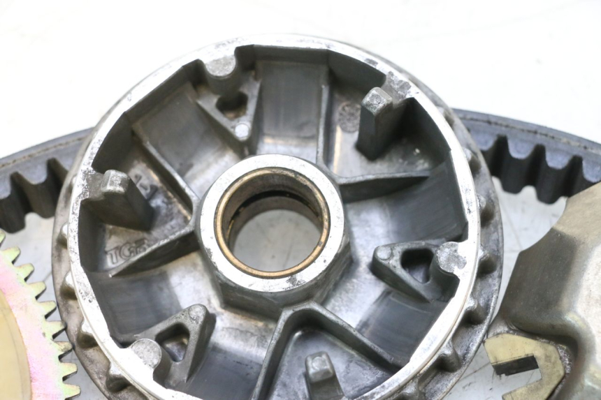 photo de VARIOMATIK PEUGEOT SATELIS COMPRESSOR K15 125 (2006 - 2009) - Oberflächenzustand und Material