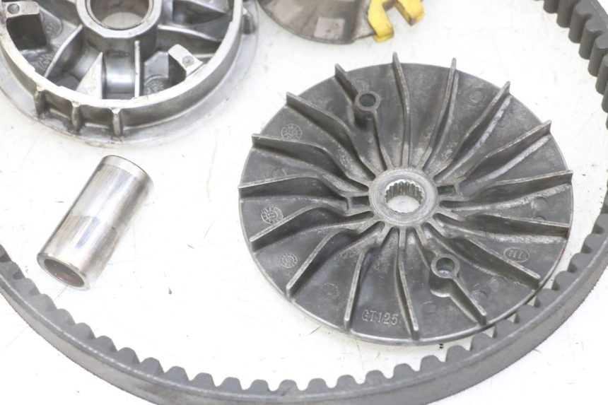 photo de VARIOMATIK PEUGEOT SATELIS 125 (2013 - 2018) - Oberflächenzustand und Material