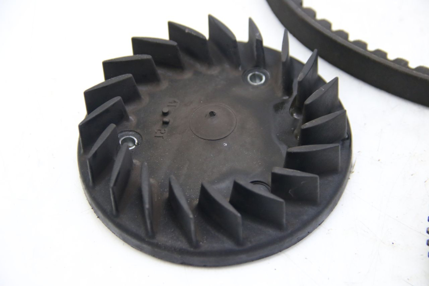 photo de VARIATOR APRILIA SCARABEO 4T 50 (2009 - 2017) - Kennzeichnungen und Originalreferenzen