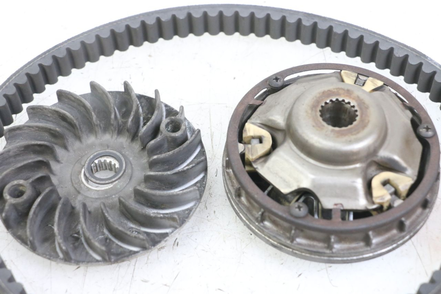 photo de VARIOMATIK SUZUKI BURGMAN 125 (2018 - 2021) - Zoom auf Gebrauchszustand