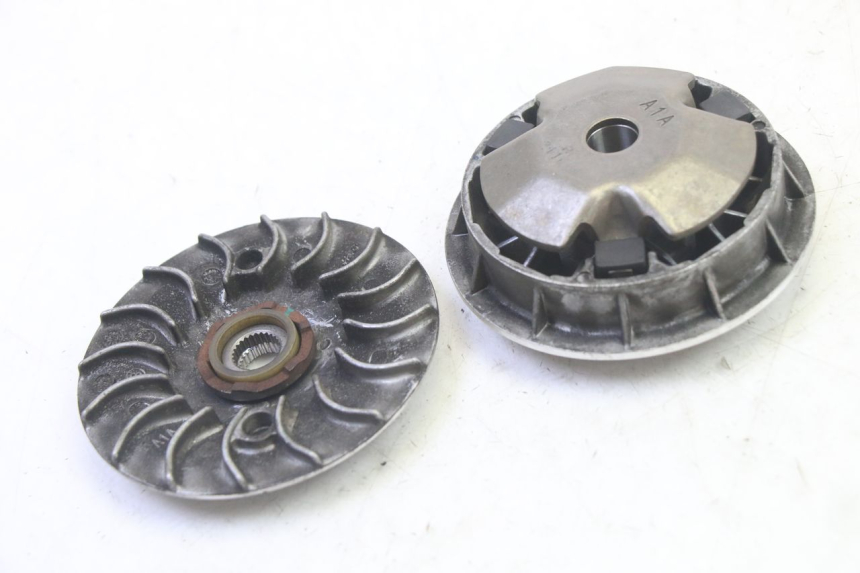 photo de VARIOMATIK PEUGEOT TWEET PRO EFI 4T 50 (2021 - 2022) - Alternative Perspektive