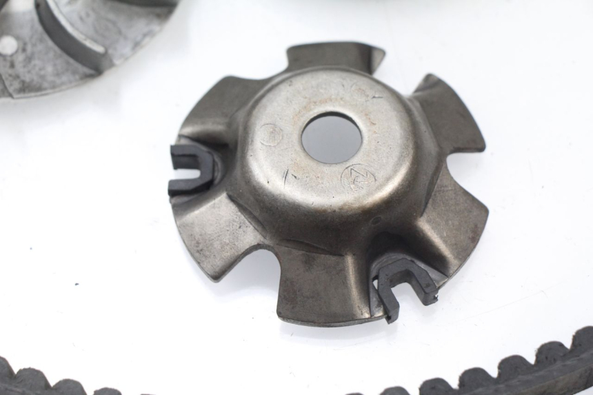 photo de VARIOMATIK REVATTO URBA GT 125 (2007 - 2017) - Oberflächenzustand und Material