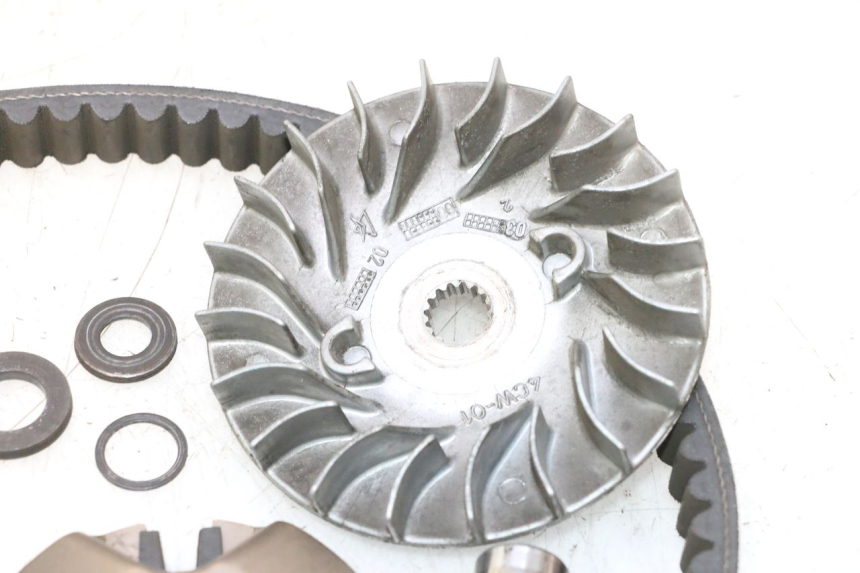 photo de VARIOMETER YAMAHA YP MAJESTY 125 (2002 - 2006) - Hochauflösende Nahaufnahme