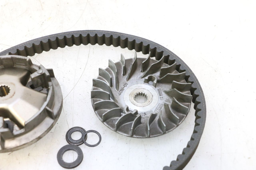 photo de VARIOMETER YAMAHA YP MAJESTY 125 (2002 - 2006) - Alternative Perspektive