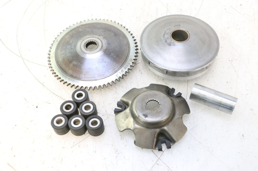 photo de VARIOMETER PIAGGIO ZIP 4T 50 (2018 - 2020) - Details der Befestigungspunkte