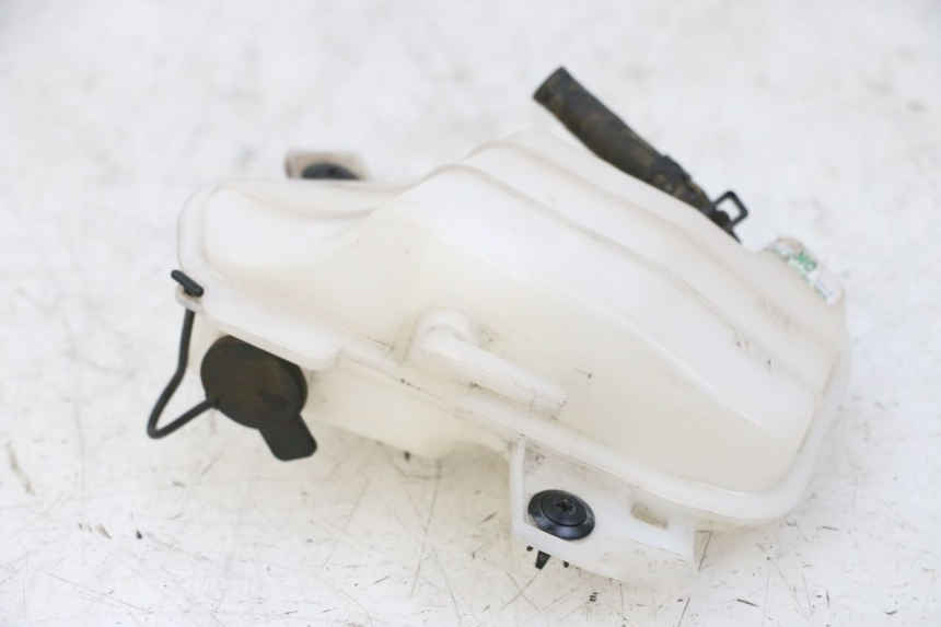 photo de KÜHLWASSERBEHÄLTER BMW G310 R 310 (2016 - 2020) - Detailansicht des Bauteils