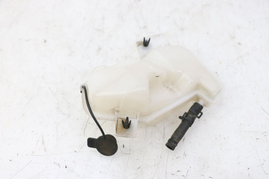 photo de KÜHLWASSERBEHÄLTER BMW G310 R 310 (2016 - 2020) - Alternative Perspektive