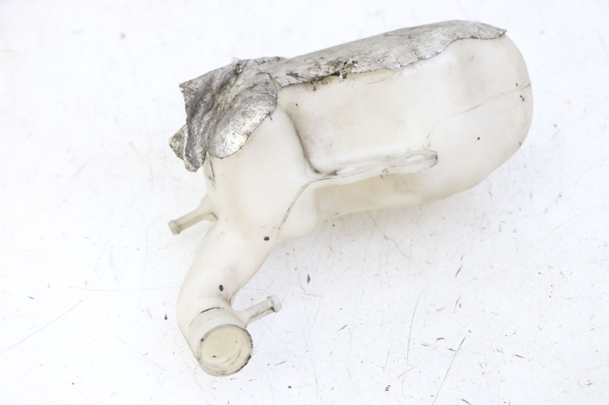 photo de KÜHLWASSERBEHÄLTER SUZUKI GSR 750 (2011 - 2017) - Technische Nahaufnahme