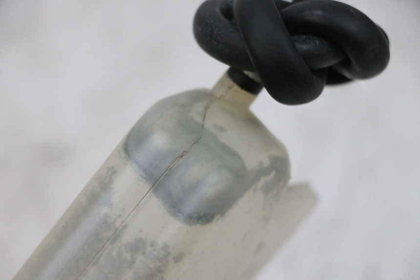 photo de KÜHLWASSERBEHÄLTER SUZUKI GSXR GSX-R 1000 (2003 - 2004) - Alternative Perspektive