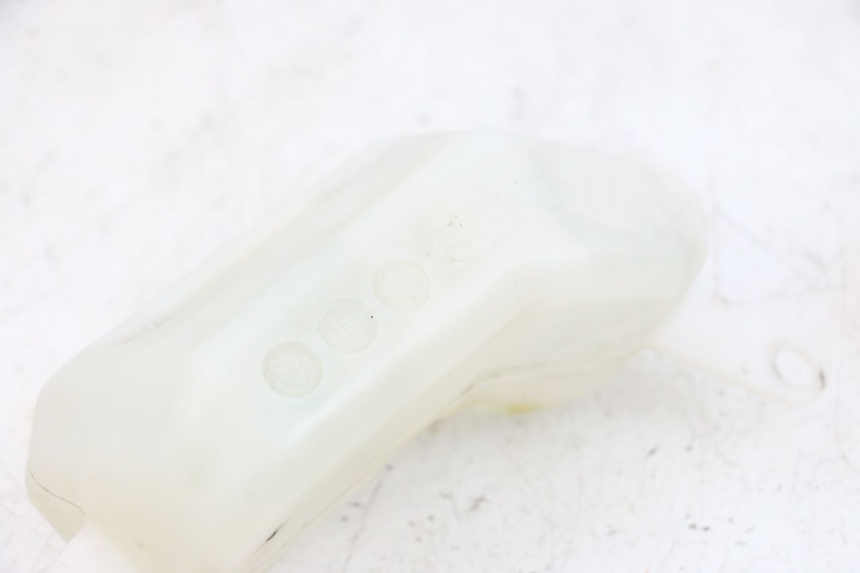 photo de KÜHLWASSERBEHÄLTER YAMAHA MT-07 MT07 ABS 700 (2018 - 2020) - Zoom auf Gebrauchszustand