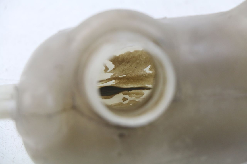 photo de KÜHLWASSERBEHÄLTER MBK NITRO 2T 50 (2013 - 2017) - Zoom auf Gebrauchszustand