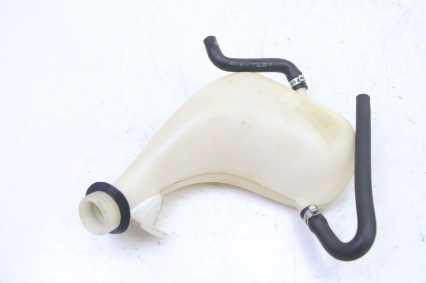 photo de KÜHLWASSERBEHÄLTER PIAGGIO NRG POWER PUREJET 50 (2018 - 2021) - Zoom auf Gebrauchszustand