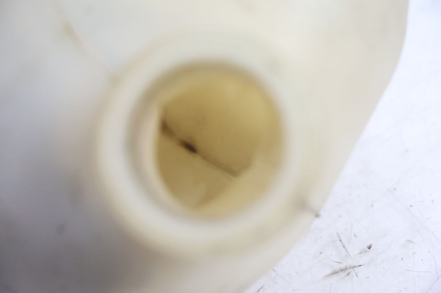 photo de KÜHLWASSERBEHÄLTER PEUGEOT SATELIS 125 (2006 - 2009) - Zoom auf Gebrauchszustand