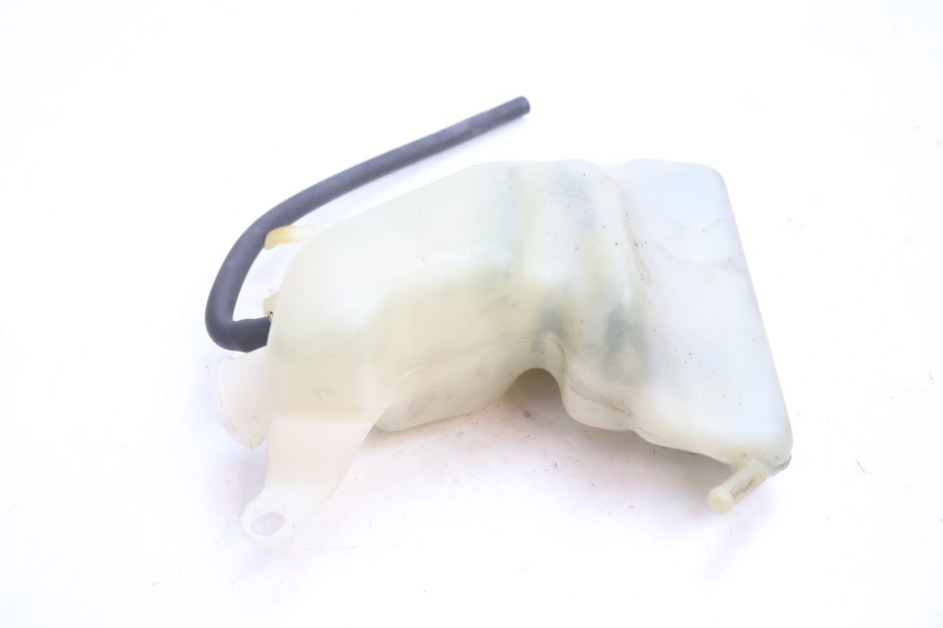 photo de KÜHLWASSERBEHÄLTER HONDA ST PAN EUROPEAN 1100 (1990 - 2002) - Details der Befestigungspunkte