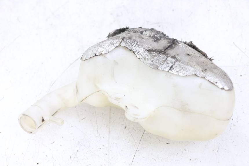 photo de KÜHLWASSERBEHÄLTER SUZUKI GSR 750 (2011 - 2017) - Hauptansicht