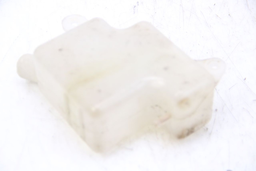 photo de AUSGLEICHSBEHÄLTER SUZUKI UH BURGMAN 125 (2002 - 2006) - Zoom auf Gebrauchszustand