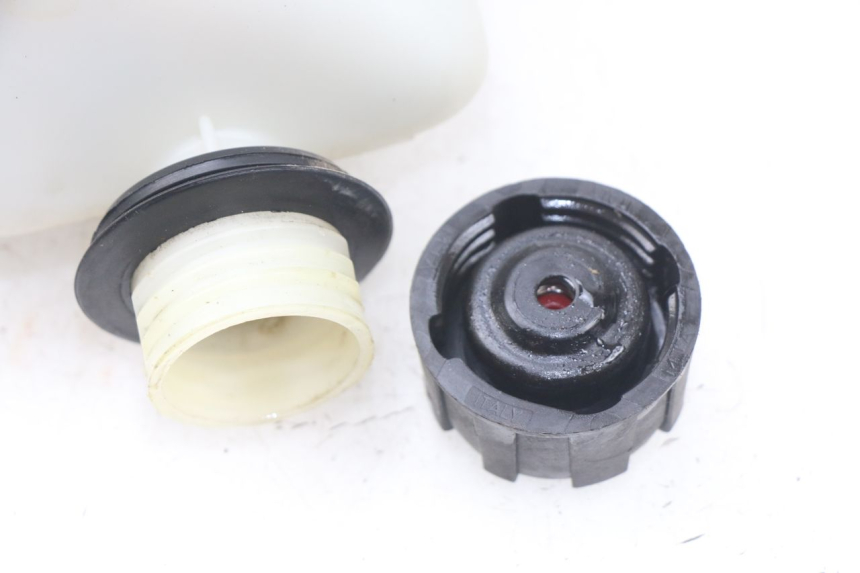 photo de KÜHLWASSERBEHÄLTER PIAGGIO X9 125 (2000 - 2003) - Gesamtansicht des Produkts