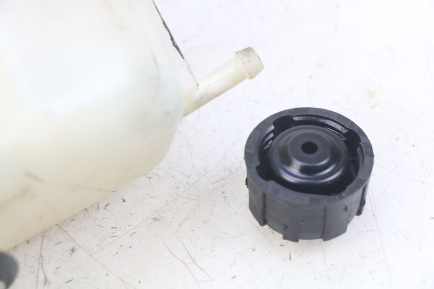 photo de AUSGLEICHSBEHÄLTER PIAGGIO XEVO - X EVO 125 (2007 - 2017) - Gesamtansicht des Produkts