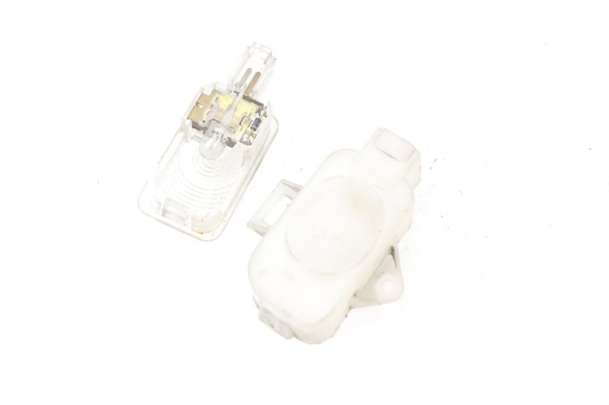 photo de KONTROLLLAMPE HONDA FES PANTHEON 125 (2003 - 2007) - Detailansicht des Bauteils