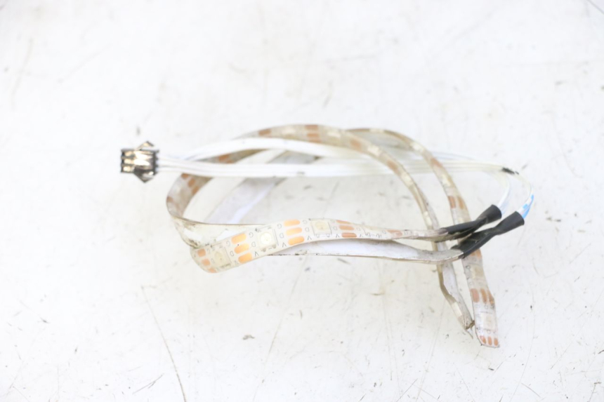 photo de KONTROLLLAMPE HITWAY H5 1 - Detailansicht des Bauteils