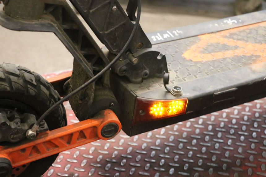 photo de KONTROLLLAMPE JOYOR S10-S-Z 1 - Details der Befestigungspunkte