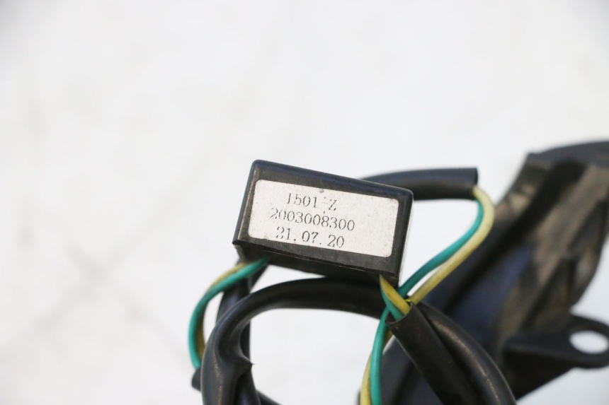 photo de STANDLICHT PEUGEOT KISBEE 4T 50 (2018 - 2022) - Oberflächenzustand und Material
