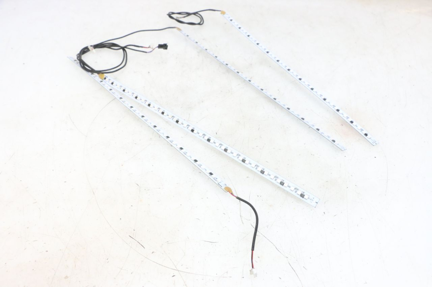 photo de KONTROLLLAMPE DUALTRON MINI SPECIAL 1 - Charakteristische Merkmale