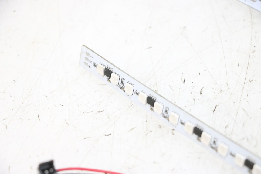 photo de KONTROLLLAMPE DUALTRON VICTOR LIMITED 1 - Weitere Ansicht des Artikels