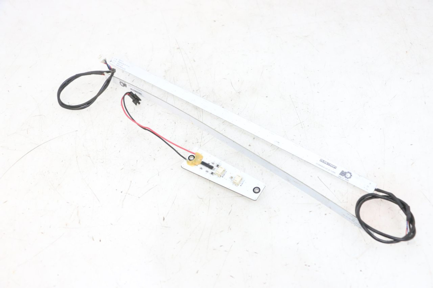 photo de KONTROLLLAMPE DUALTRON VICTOR LIMITED 1 - Technische Nahaufnahme