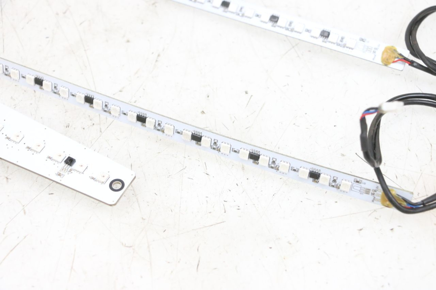 photo de KONTROLLLAMPE DUALTRON VICTOR LIMITED 1 - Details der Befestigungspunkte