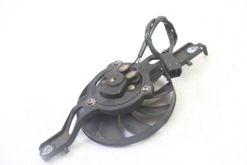 photo de VENTILATOR SUZUKI BURGMAN 125 (2007 - 2014) - Alternative Perspektive