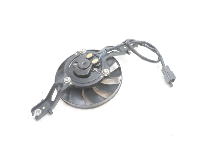 photo de VENTILATOR SUZUKI BURGMAN 125 (2007 - 2014) - Zoom auf Gebrauchszustand