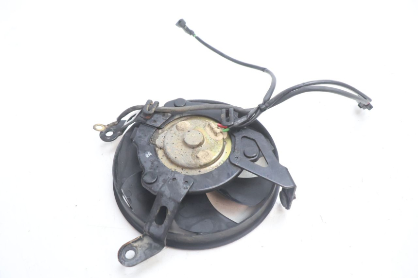 photo de VENTILATOR HONDA CB F HORNET 600 (2005 - 2006) - Alternative Perspektive
