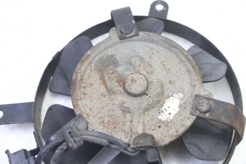 photo de LüFTER HONDA CBR RR FIREBLADE 900 (1992 - 1994) - Oberflächenzustand und Material