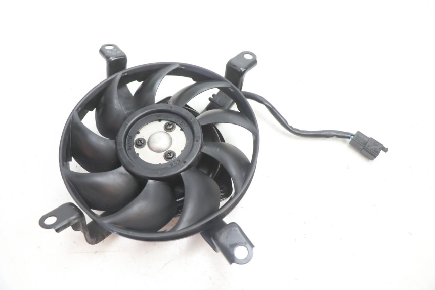 photo de VENTILATOR KAWASAKI ER-6 ER6 N 650 (2005 - 2009) - Hauptansicht