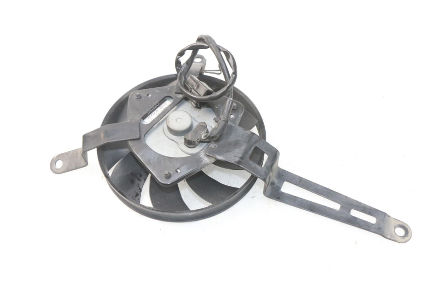 photo de LüFTER YAMAHA FJR ABS 1300 (2006 - 2012) - Technische Nahaufnahme