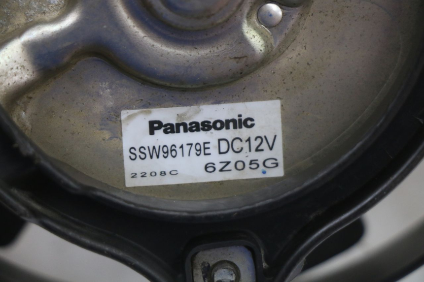 photo de VENTILATOR HONDA FJS SILVER WING SILVERWING 400 (2005 - 2008) - Alternative Perspektive