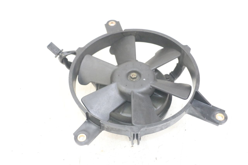 photo de VENTILATOR HONDA FJS SILVERWING SILVER WING 600 (2001 - 2010) - Technische Nahaufnahme