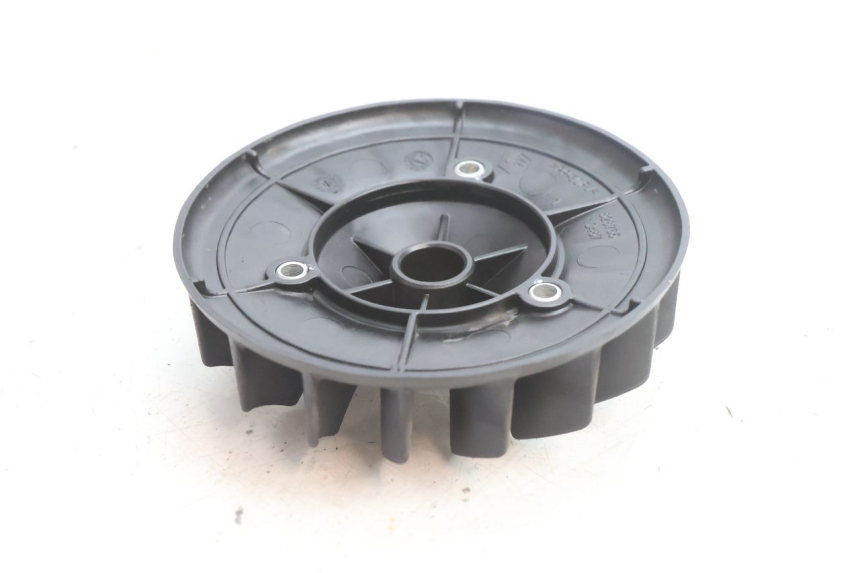 photo de VENTILATOR PIAGGIO FLY 2T 50 (2004 - 2017) - Alternative Perspektive