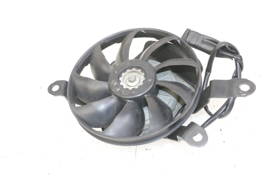photo de VENTILATOR YAMAHA FZ1 FAZER 1000 (2007 - 2009) - Hauptansicht