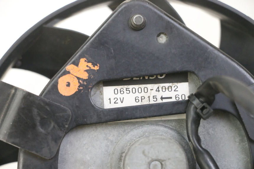 photo de VENTILATOR YAMAHA FZ1 FAZER 1000 (2007 - 2009) - Detailansicht des Bauteils