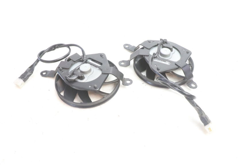photo de VENTILATOR YAMAHA FZ8 800 (2010 - 2016) - Alternative Perspektive