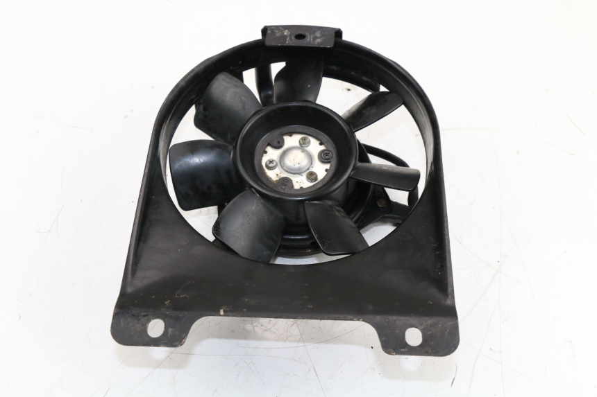 photo de VENTILATOR YAMAHA FZX FAZER 750 (1987 - 1998) - Zoom auf Gebrauchszustand