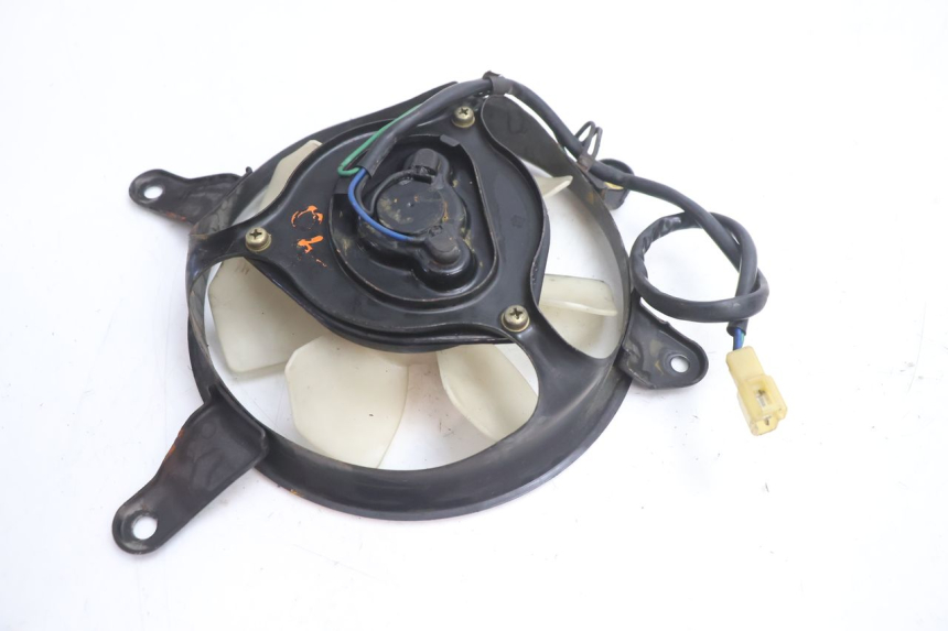 photo de VENTILATOR KAWASAKI GPX F ZX750F 750 (1986 - 1990) - Zoom auf Gebrauchszustand